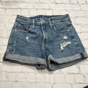 HIGH RISE STRAIGHT DENIM SHORTS